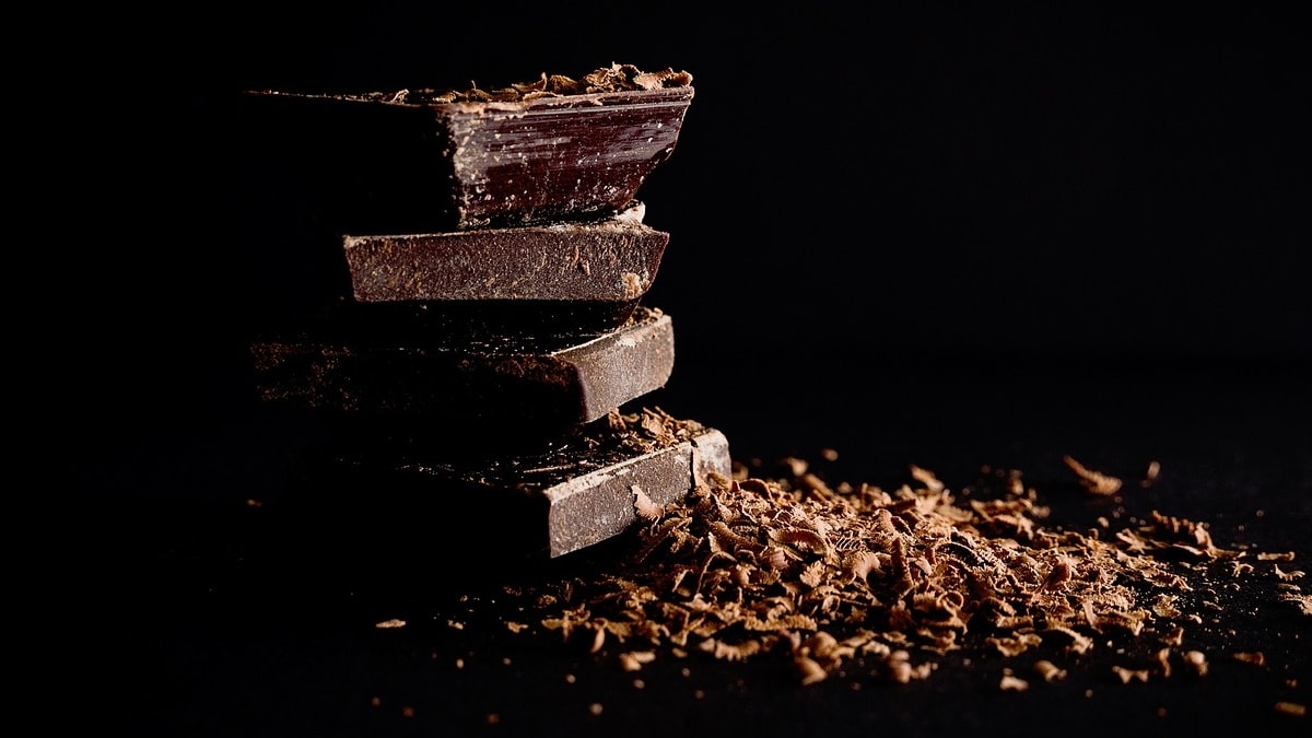 ¿Es peligroso comer chocolate negro?