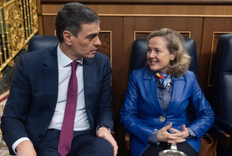 Sánchez se despide de Calviño en el Congreso: «Has aportado rigor, brillantez y audacia»