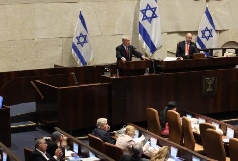Familiares de rehenes de Hamás interrumpen un discurso de Netanyahu ante el Parlamento