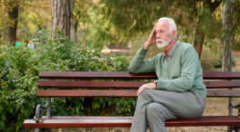 Así afecta la soledad al cerebro de las personas mayores