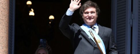 El fútbol argentino regatea la privatización de Milei