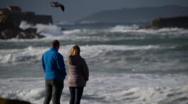 Las alertas por olas ponen en riesgo importante a Galicia y la costa cantábrica