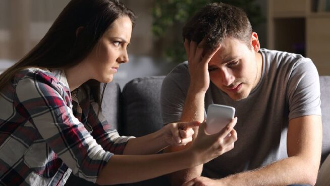Diez señales para detectar relaciones tóxicas en adolescentes