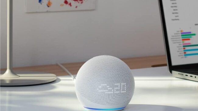 Domotiza tu hogar con este altavoz inteligente Echo Dot que está de ofertón en Amazon: ¡ahora cuesta menos de 45€!