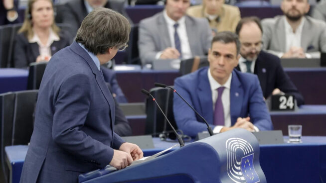 Junts pone contra las cuerdas a Sánchez al pedir expulsar a los inmigrantes que reincidan