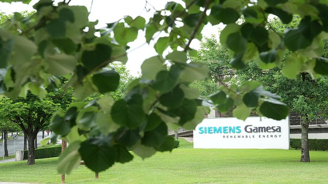 Los empleados de Siemens Gamesa presionan para lograr un 'rescate' inminente del Gobierno
