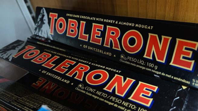 Sanidad alerta a alérgicos sobre varios lotes de Toblerone con ingredientes no etiquetados