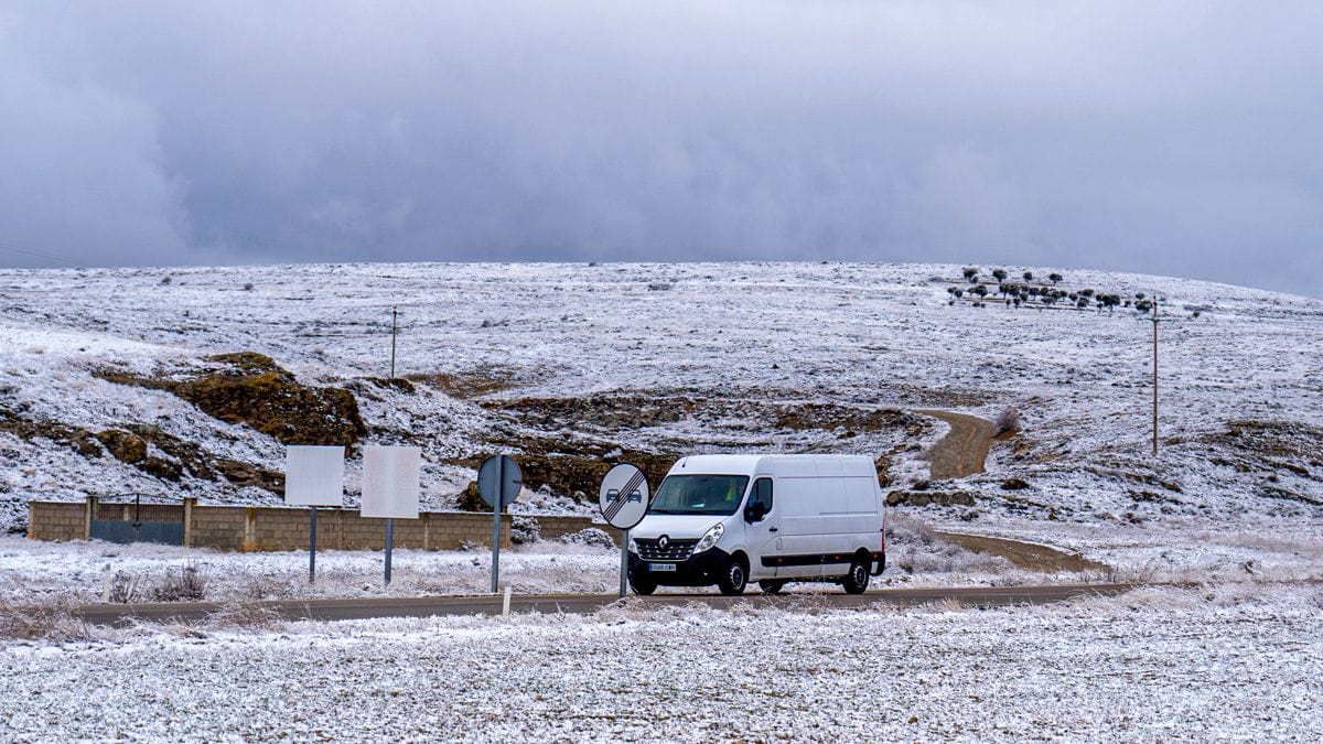 Liberados los vehículos lígeros atrapados por la nieve en la N-122 entre Soria y Ágreda