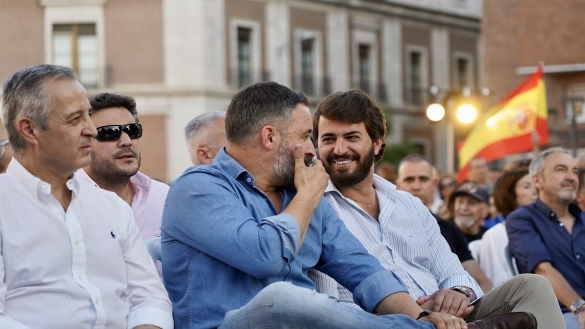Juan García-Gallardo y Pablo Sáez se incorporan al círculo de confianza de Abascal