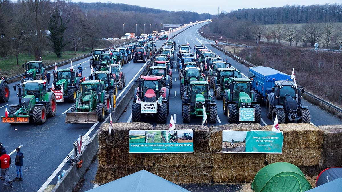 Transportistas afean a Sánchez que no actúe ante el conflicto en las carreteras francesas