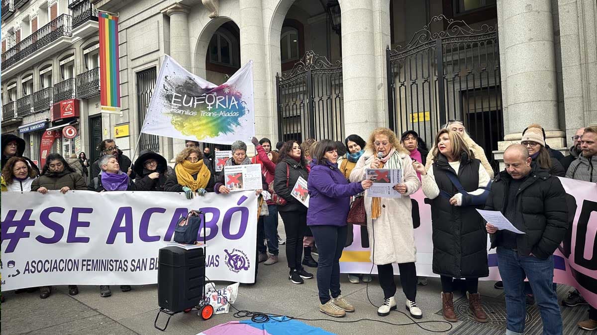 Colectivos trans piden a Igualdad cesar a Isabel García: «Si no hay cese, ministra dimisión»