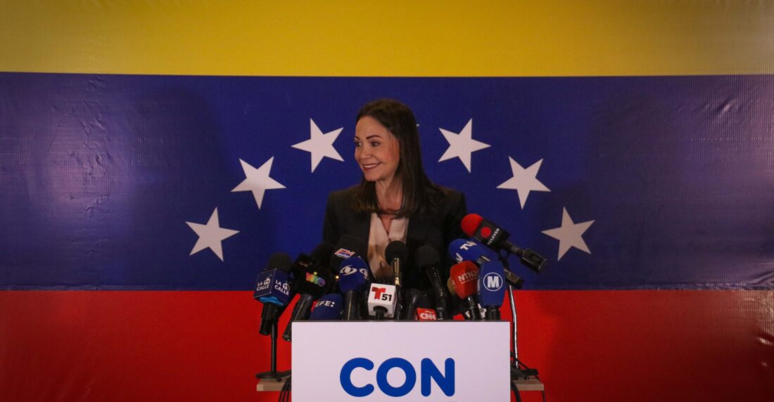 EEUU responde a la inhabilitación de Machado: las sanciones podrían volver
