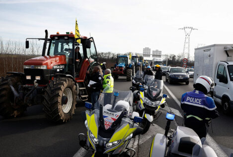 Los transportistas cifran en 12 millones el impacto diario de las protestas en Francia