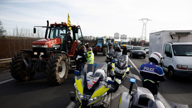 Los transportistas cifran en 12 millones el impacto diario de las protestas en Francia