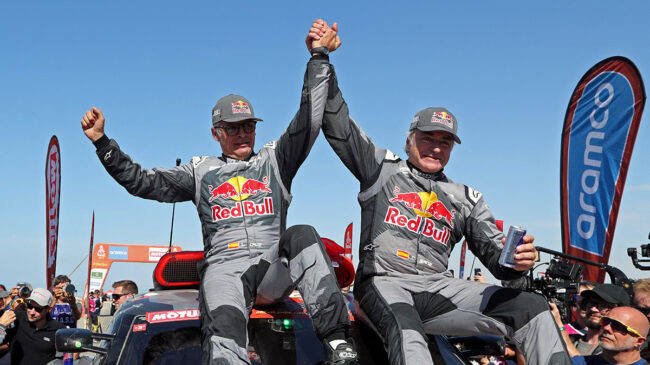 Carlos Sainz gana el Dakar con 61 años y un coche híbrido
