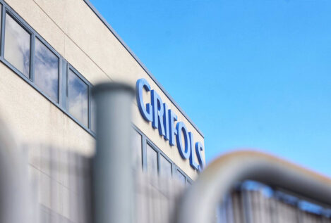 Dos consejeros de Grifols adquieren 42.548 acciones de la compañía por 230.600 euros