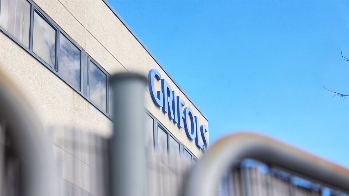 Dos consejeros de Grifols adquieren 42.548 acciones de la compañía por 230.600 euros