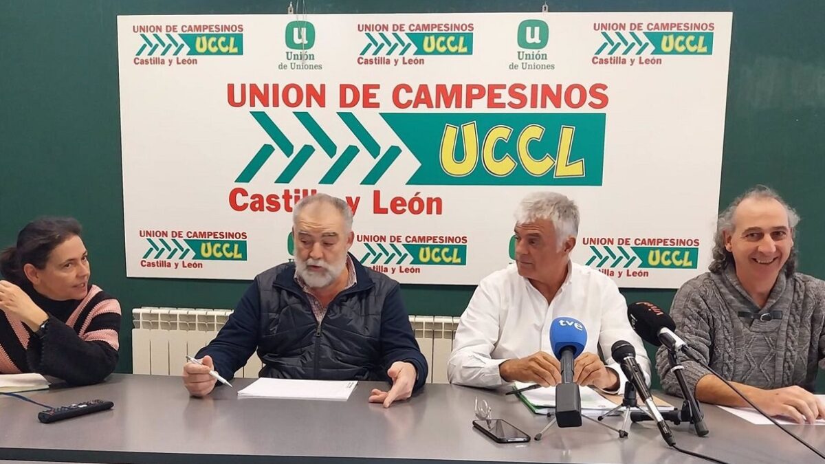 UCCL anuncia una tractorada en Madrid ante la «pasividad irresponsable» de Planas