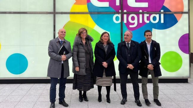 Castilla y León exige a Renfe inversiones para mejorar el servicio ferroviario en el territorio