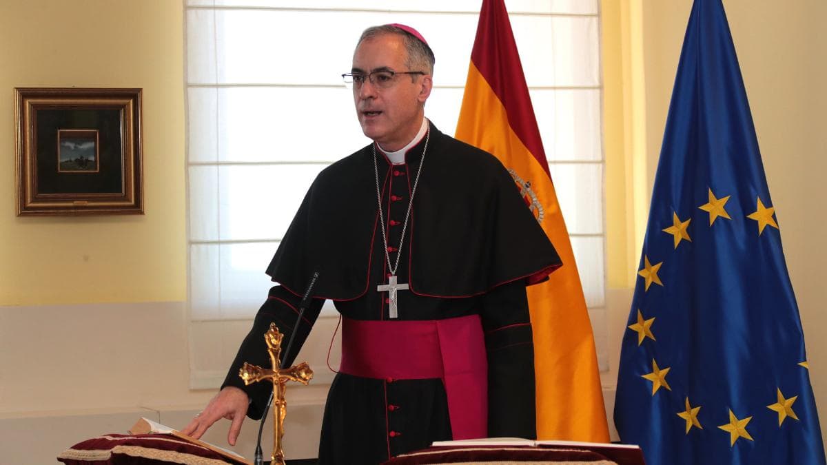 Defensa destina 63.000 euros a pagar menús a 15 religiosos del Arzobispado castrense