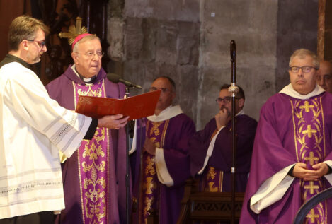 El obispo de Mallorca defiende el referéndum: «Está en la doctrina social de la Iglesia»