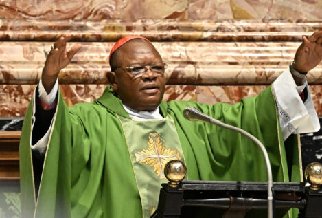 Los obispos africanos se oponen a bendecir a los homosexuales porque «causa confusión»