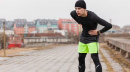 Dolor de estómago y ejercicio físico: por qué te duele la tripa después de hacer deporte