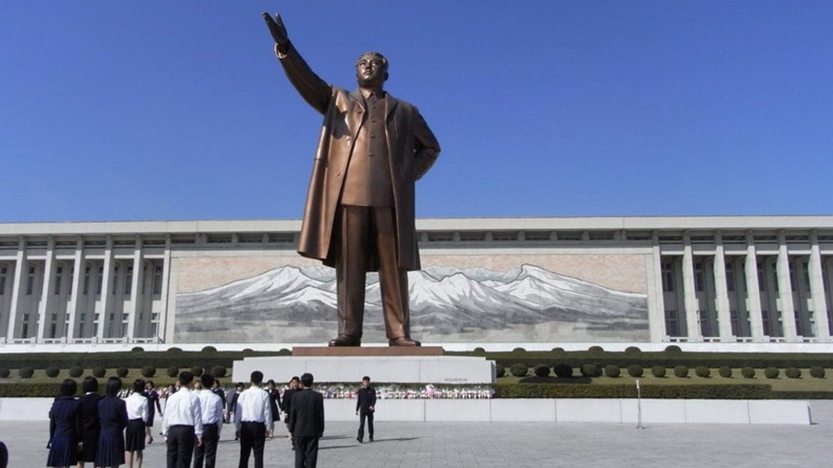 Corea del Norte confirma el lanzamiento de proyectiles en respuesta a Corea del Sur
