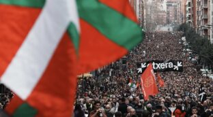 Covite denuncia que los etarras disfrutan de terceros grados sin cumplir los requisitos