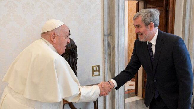 El Papa valora visitar Canarias este 2024 para tratar la crisis migratoria