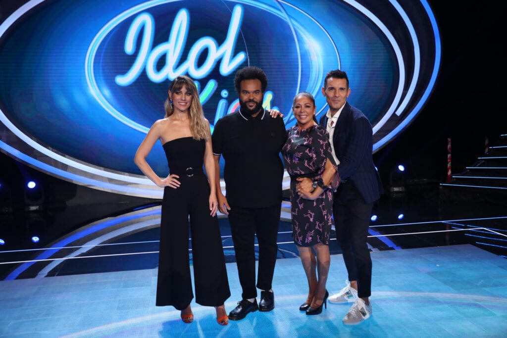 Lara Álvarez presentó 'Idol Kids' junto a Jesús Vázquez. 