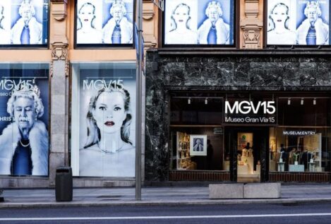 Kate Moss: medio siglo de 'Luz Pura' de Chris Levine en directo en Madrid
