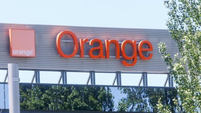 La UE extiende hasta el 22 de febrero la fecha para resolver la fusión de Orange y MásMóvil