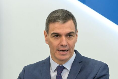 Sánchez anuncia una inversión de 2.400 millones para ampliar el aeropuerto de Barajas