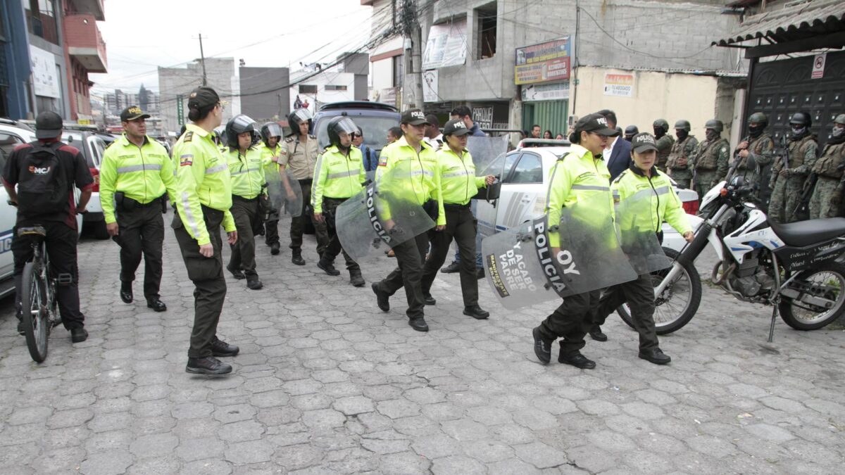 Asesinadas a tiros siete personas mientras jugaban un partido de fútbol en Ecuador