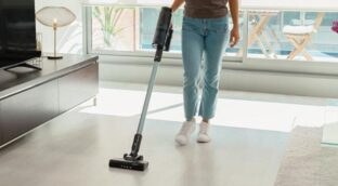 El aspirador vertical más potente y eficiente para tu hogar: fíchalo en Cecotec por menos de 80€