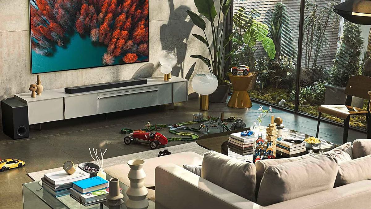 Transforma tu salón en un cine con esta smart TV LG de 65 pulgadas rebajada más de 1.000€ ¡solo en El Corte Inglés!