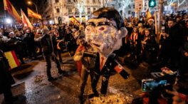 El PSOE alega un posible «magnicidio» contra Sánchez en su denuncia por la piñata de Ferraz