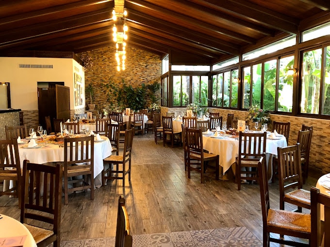 Salón del restaurante Mesón Lomopardo, Jerez de la Frontera.
Mesón Lomopardo