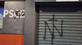 La sede del PSOE en León, vandalizada por 'Noviembre Nacional': «Ni amnistía ni perdón»