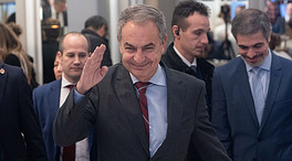 Zapatero celebra que el Gobierno delegue las competencias de inmigración a las CCAA