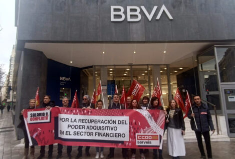 Sabadell y BBVA, los bancos que menos pagan a su plantilla en plena ofensiva sindical