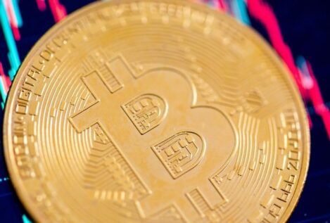 El bitcoin marca un nuevo récord al superar por primera vez los 69.000 dólares