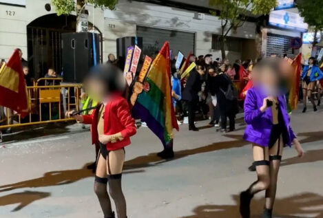 Denuncian el carnaval de Torrevieja por exhibicionismo y corrupción de menores