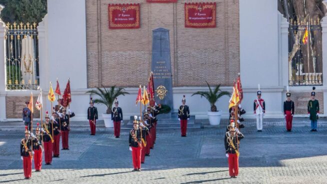 Defensa retira a Franco del tapiz de la Academia Militar en la que estudia la princesa Leonor