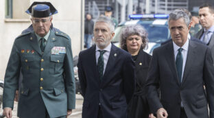 Indignación en Barbate contra el Gobierno: «Menos amnistía y más policía»