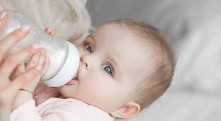 Los 10 mejores biberones anticólicos del 2024
