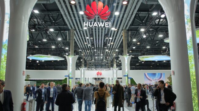 El Gobierno escenifica su reconciliación con Huawei y ZTE tras abortar la lista de vetados 5G