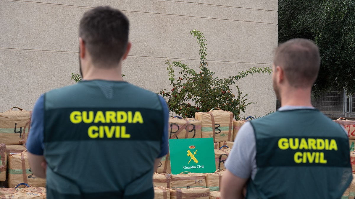 Policías y guardias civiles piden en toda España que se les reconozca la profesión de riesgo