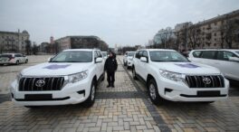 Von der Leyen entrega 50 vehículos de la UE a Ucrania para ayudar a «estabilizar» territorios